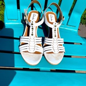 Clark’s Wedges 🤍